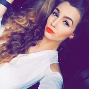 Meet your Posher, Bobbie lee